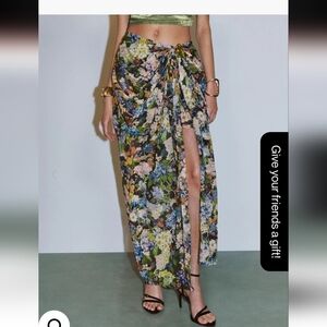Urban Revivo floral draped skirt Size 8